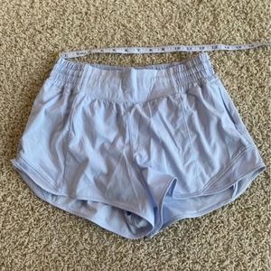 Lululemon Hotty Hot High Rise 2" Shorts size 6